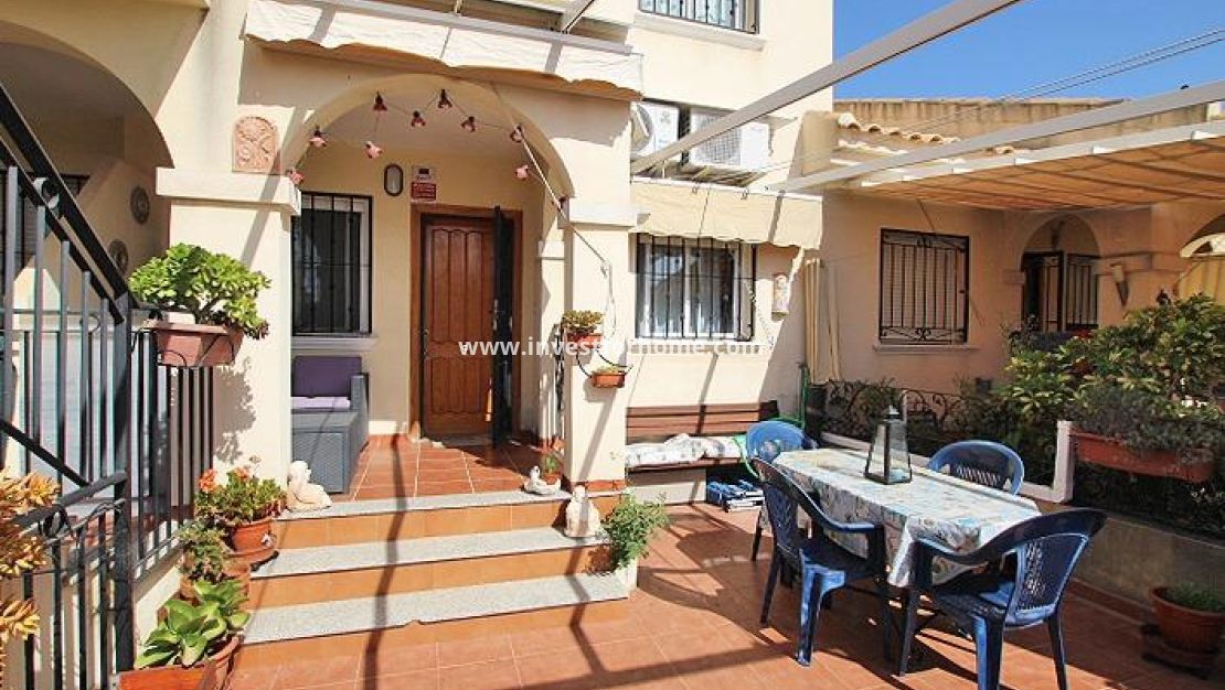 Verkoop - Bungalow - Guardamar del Segura - 03140