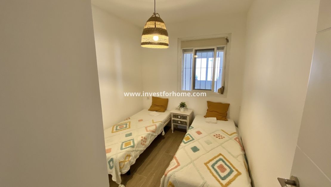 Verkoop - Bungalow - Orihuela Costa - Costa Blanca