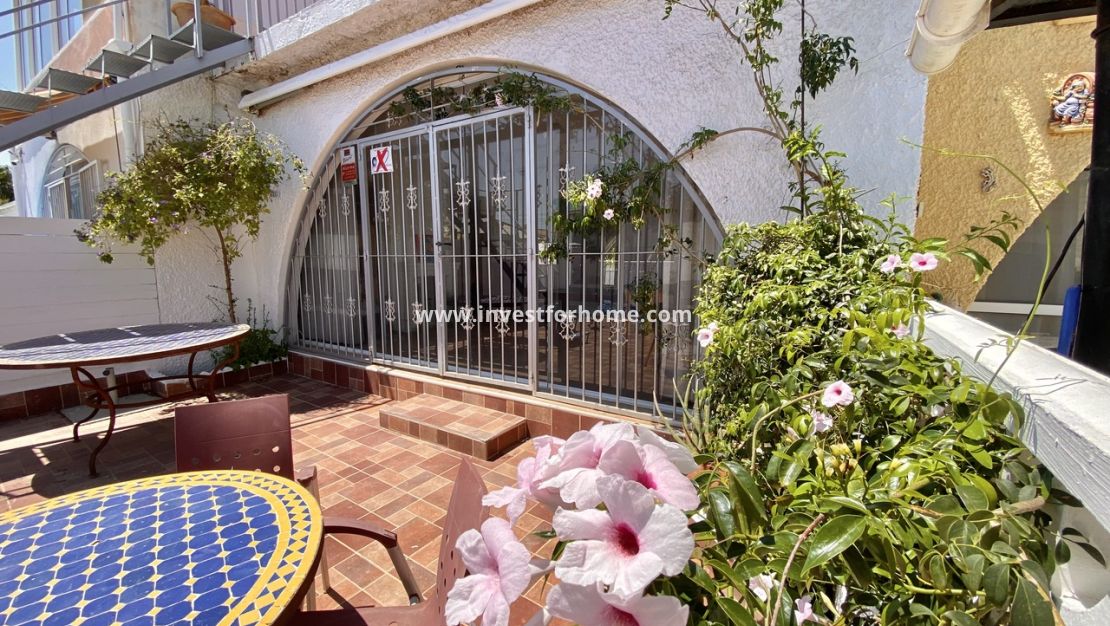 Verkoop - Bungalow - Orihuela Costa - Costa Blanca