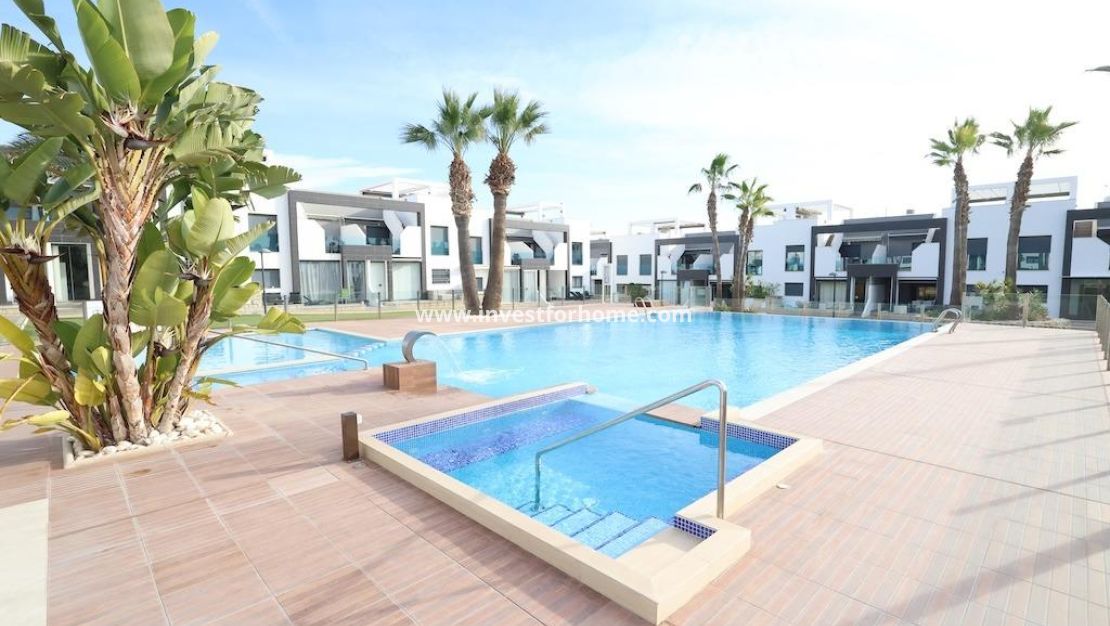 Verkoop - Bungalow - Orihuela Costa - Costa Blanca