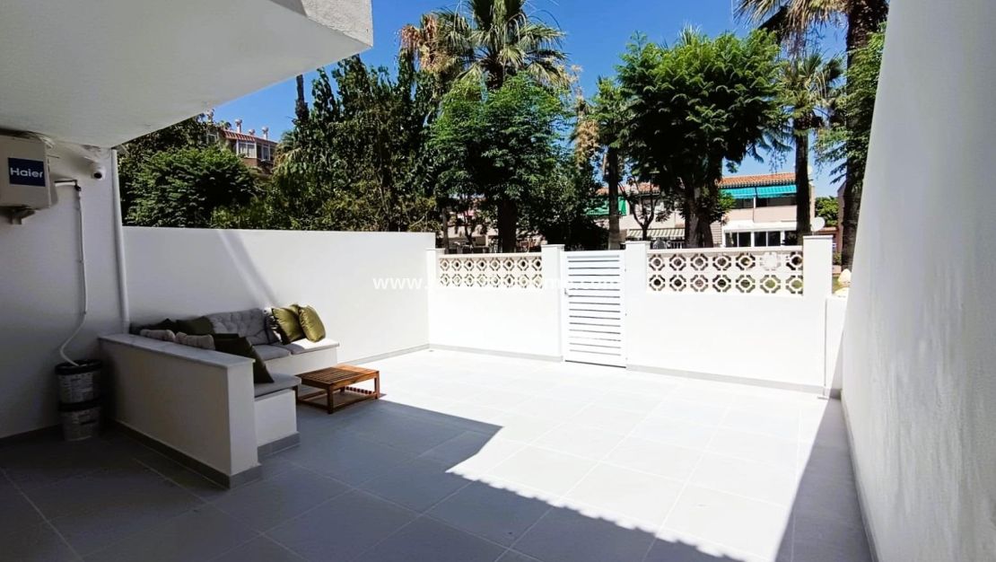 Verkoop - Bungalow - Orihuela Costa - Costa Blanca