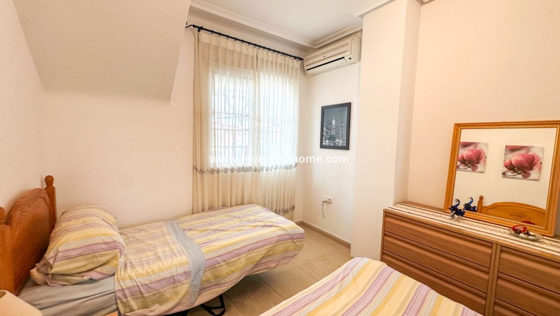 Verkoop - Bungalow - Orihuela Costa - Costa Blanca