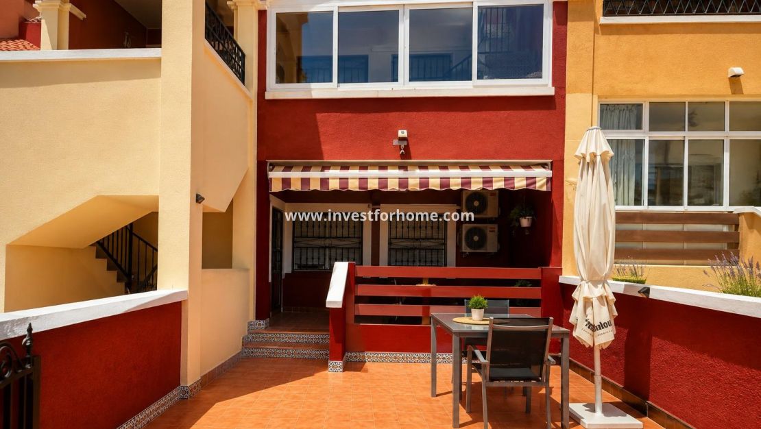 Verkoop - Bungalow - Orihuela Costa - Costa Blanca