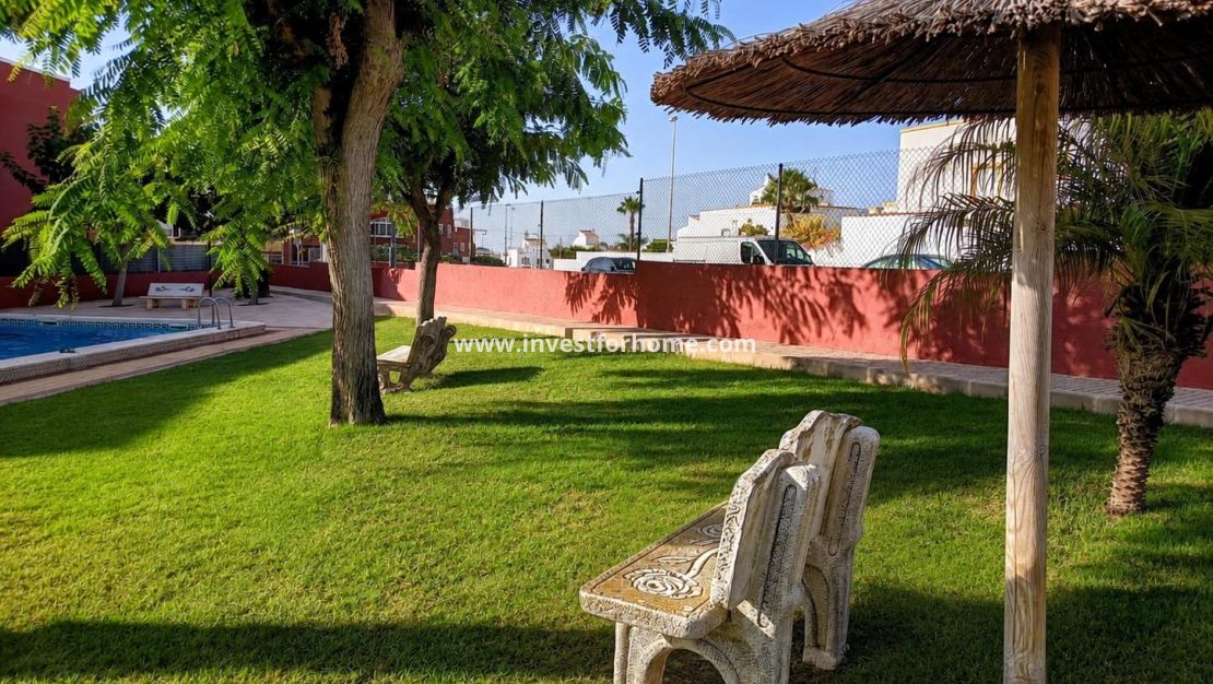 Verkoop - Bungalow - Orihuela Costa - Costa Blanca