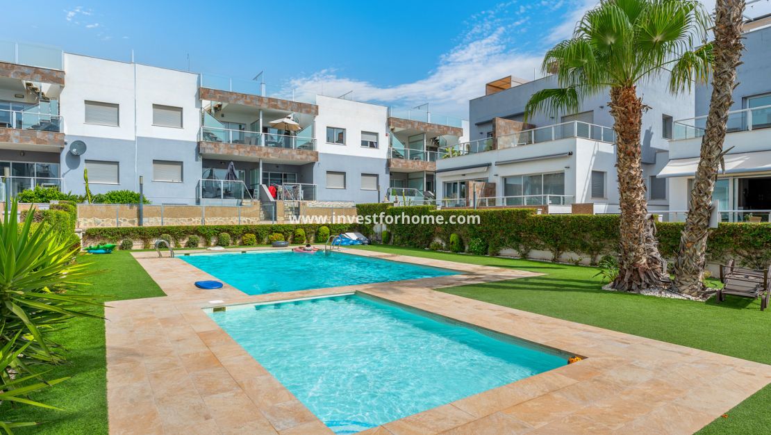 Verkoop - Bungalow - Orihuela Costa - Costa Blanca