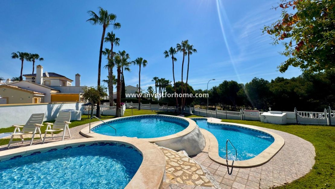 Verkoop - Bungalow - Orihuela Costa - Villamartín-las Filipinas