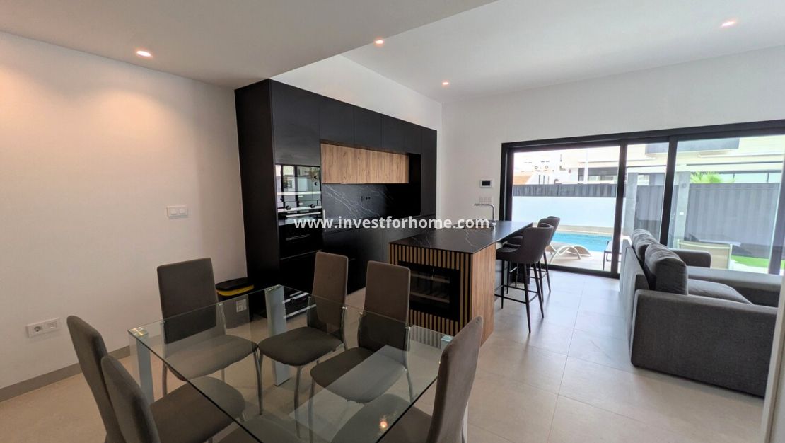 Verkoop - Bungalow - Pilar de la Horadada - Costa Blanca