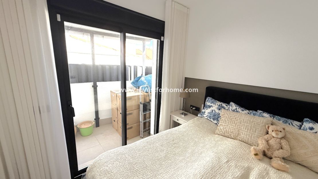 Verkoop - Bungalow - Pilar de la Horadada - Costa Blanca