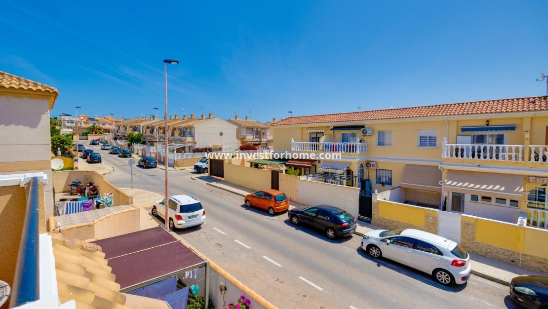Verkoop - Bungalow - Torrevieja - aguas nuevas