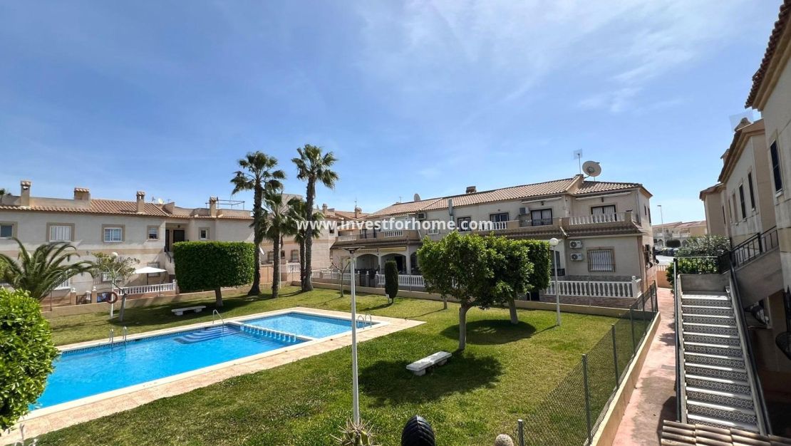 Verkoop - Bungalow - Torrevieja - aguas nuevas