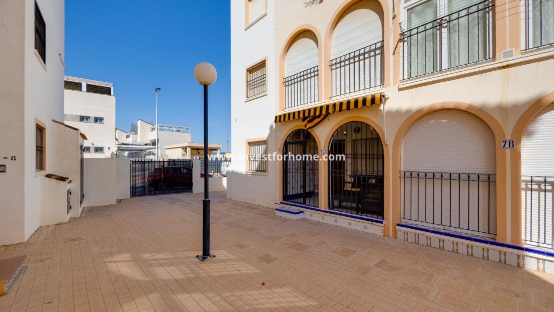 Verkoop - Bungalow - Torrevieja - Costa Blanca