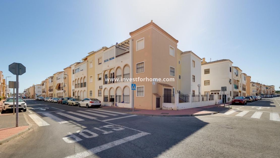 Verkoop - Bungalow - Torrevieja - Costa Blanca