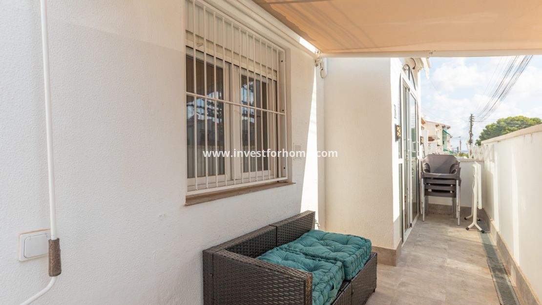Verkoop - Bungalow - Torrevieja - Costa Blanca
