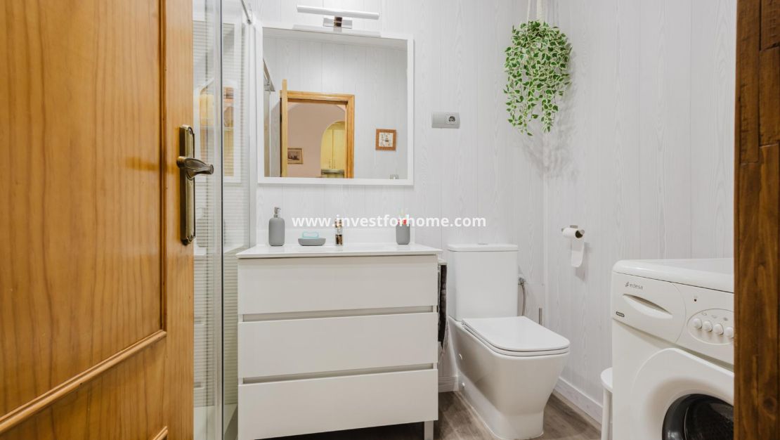 Verkoop - Bungalow - Torrevieja - El Acequión - Los Náufragos