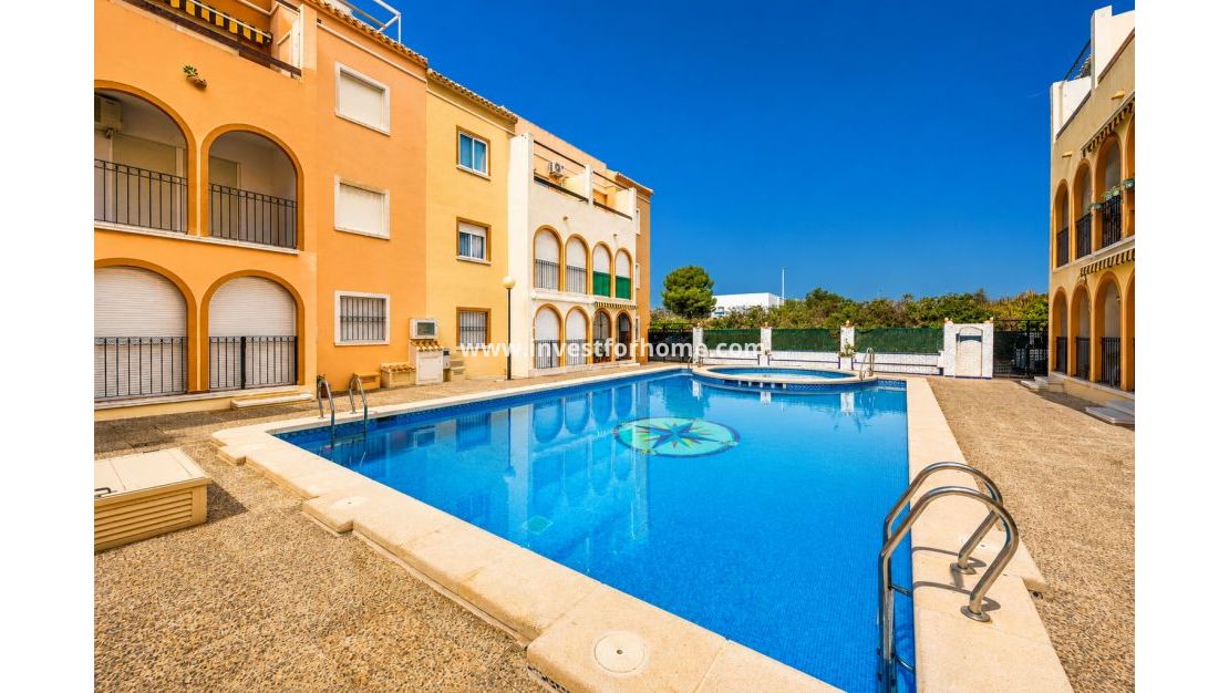 Verkoop - Bungalow - Torrevieja - El Acequión - Los Náufragos