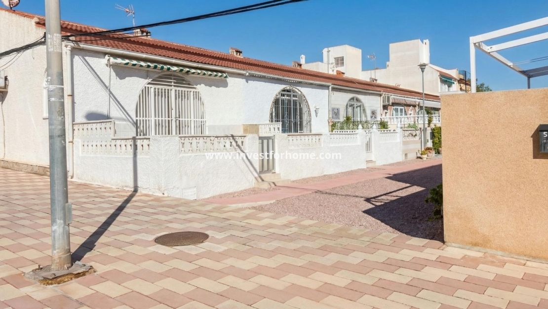 Verkoop - Bungalow - Torrevieja - La Siesta - El Salado - Torreta