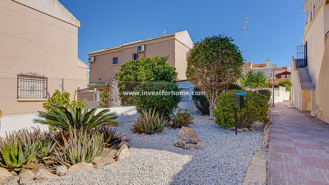 Verkoop - Bungalow - Torrevieja - La Siesta - El Salado - Torreta