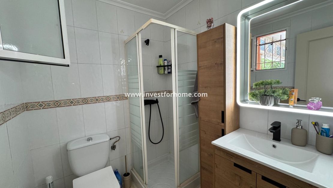 Verkoop - Bungalow - Torrevieja - La Siesta - El Salado - Torreta