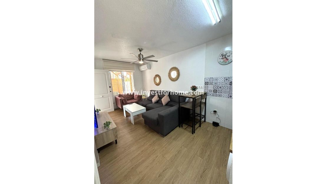 Verkoop - Bungalow - Torrevieja - Los Balcones - Los Altos Del Edén