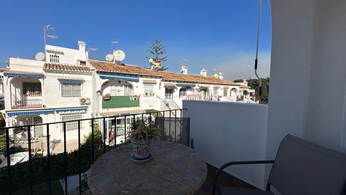 Verkoop - Bungalow - Torrevieja - Los Balcones