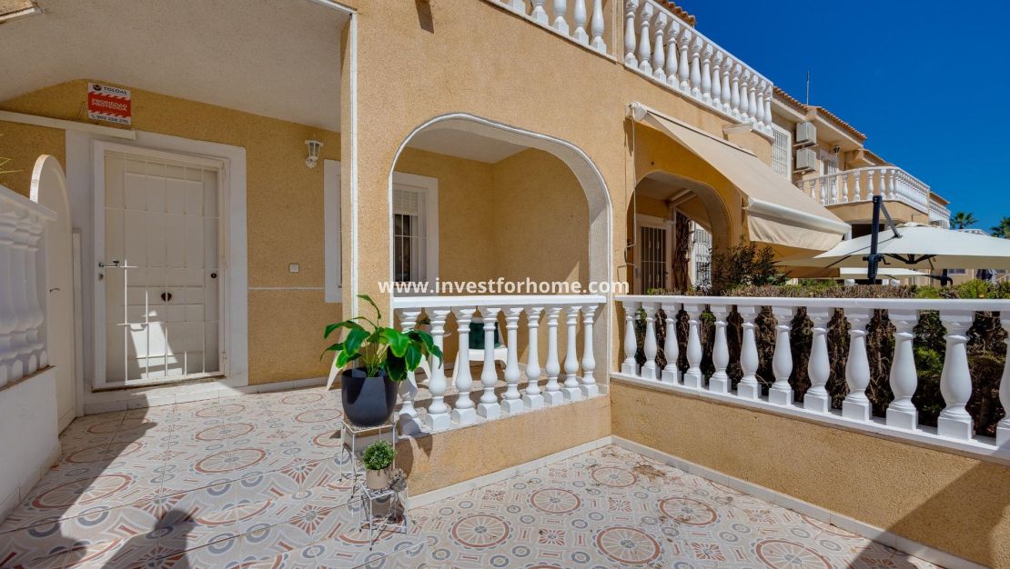 Verkoop - Bungalow - Torrevieja - Nueva Torrevieja - Aguas Nuevas