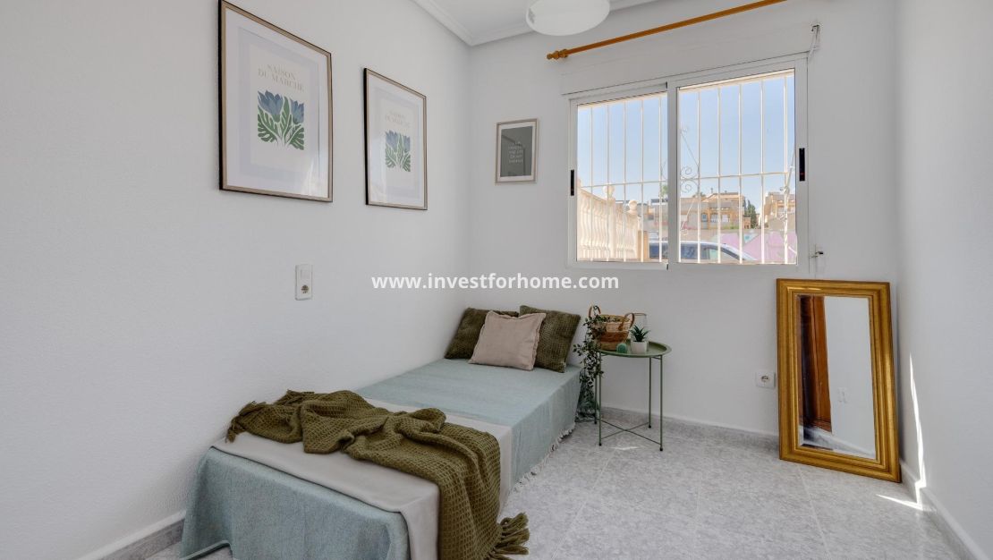 Verkoop - Bungalow - Torrevieja - Nueva Torrevieja - Aguas Nuevas