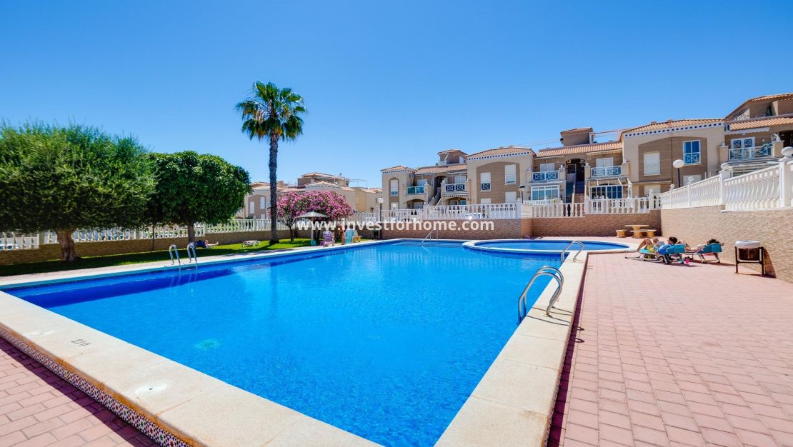 Verkoop - Bungalow - Torrevieja - Nueva Torrevieja - Aguas Nuevas