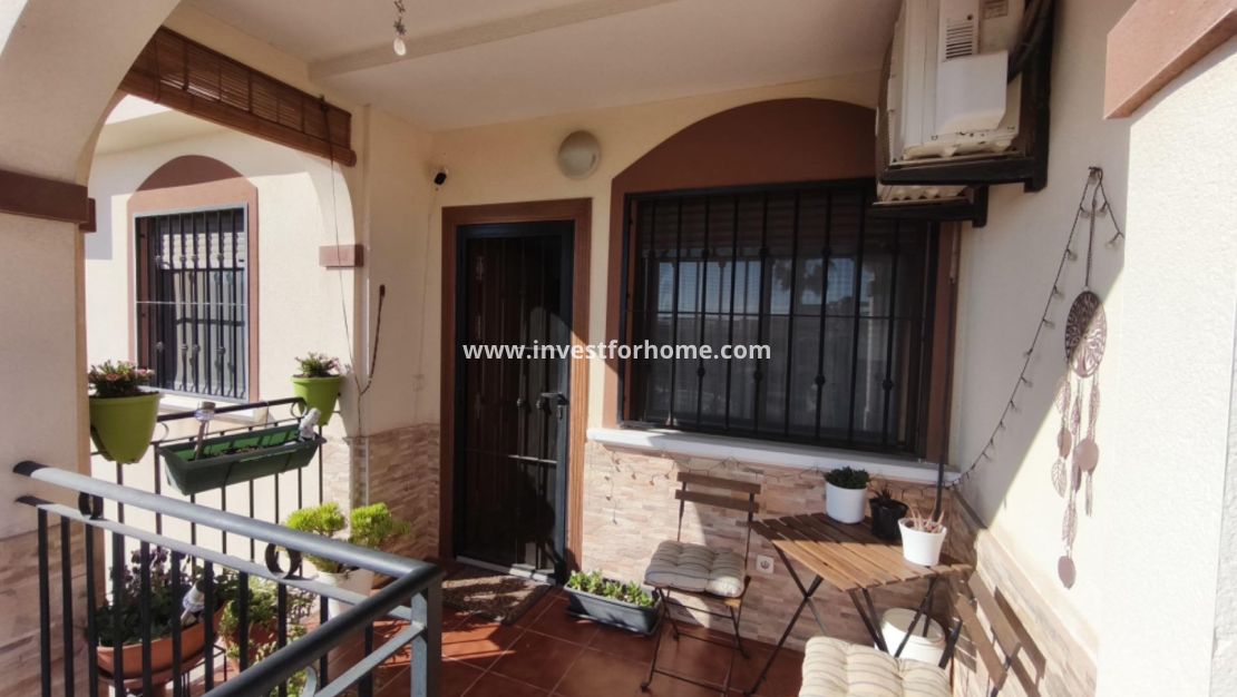Verkoop - Bungalow - Torrevieja - Parque Acuático - Sector 25