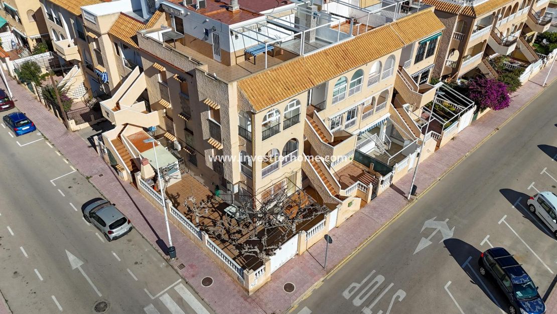 Verkoop - Bungalow - Torrevieja - Playa De La Mata