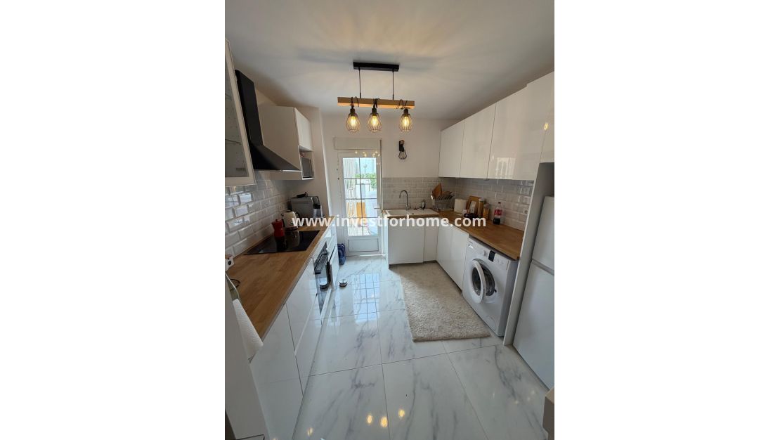Verkoop - Bungalow - Torrevieja - Zona Los Frutales