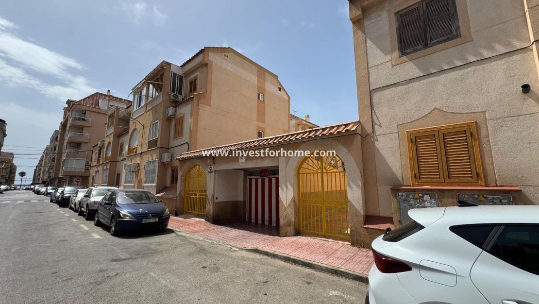 Verkoop - Garaje - Torrevieja - Playa del Acequión