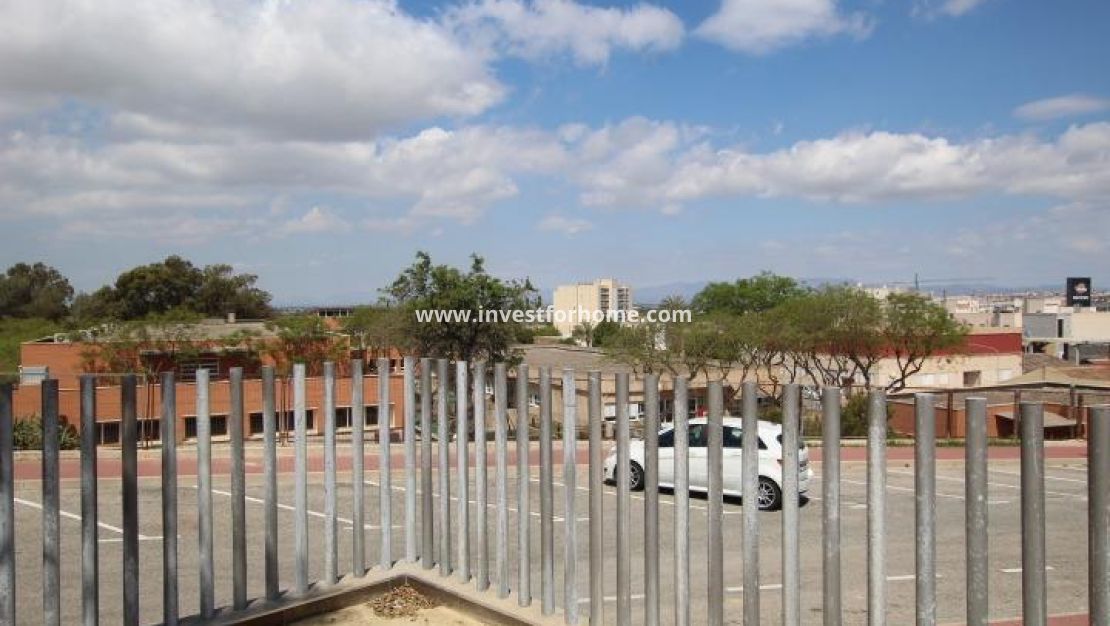 Verkoop - Huis - Guardamar del Segura - Centro