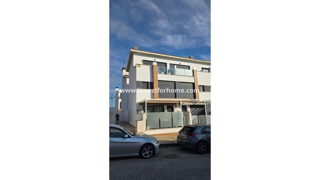 Verkoop - Huis - Guardamar del Segura - Los Secanos