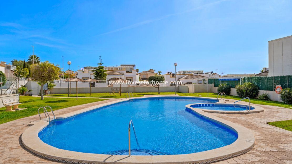 Verkoop - Huis - La Marina - Costa Blanca