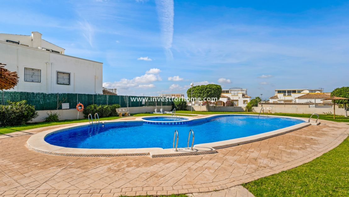 Verkoop - Huis - La Marina - Costa Blanca