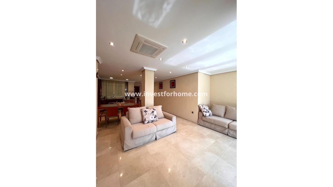 Verkoop - Huis - Torrevieja - Centro