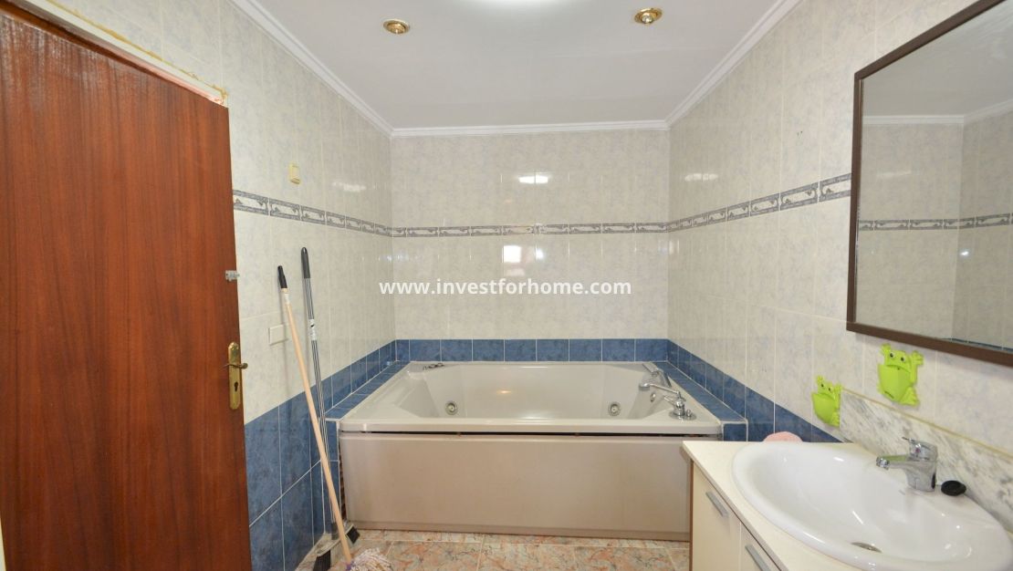 Verkoop - Huis - Torrevieja - Costa Blanca