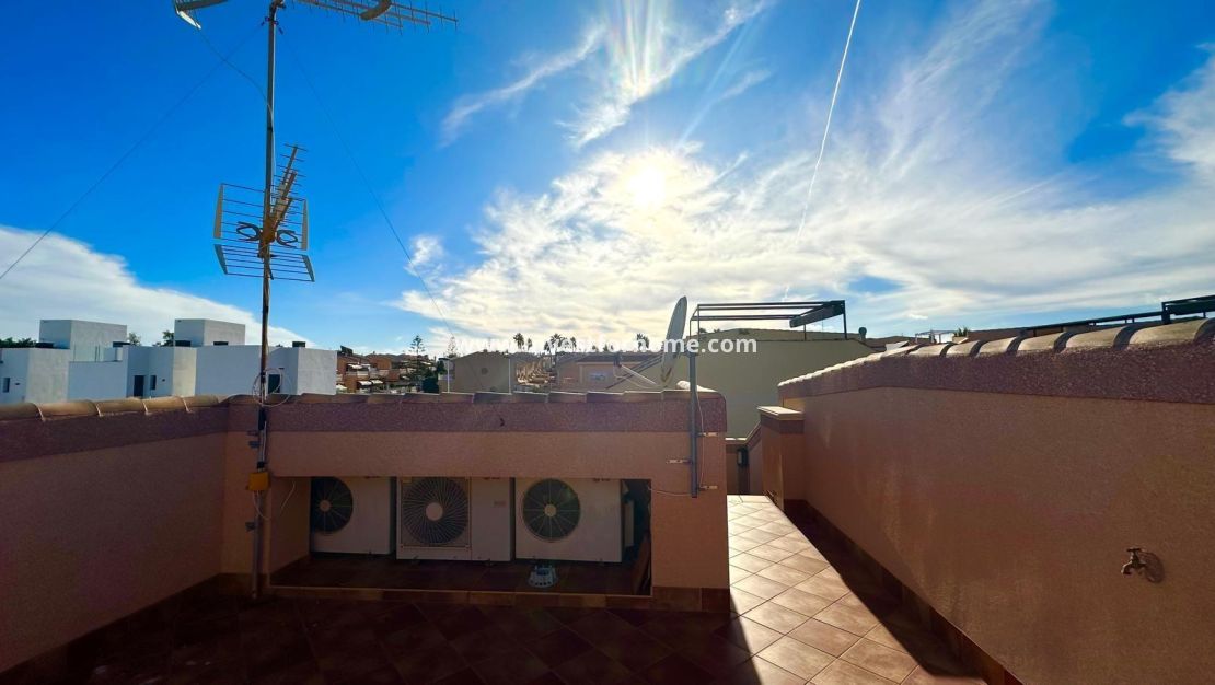 Verkoop - Huis - Torrevieja - La Siesta-El Chaparral