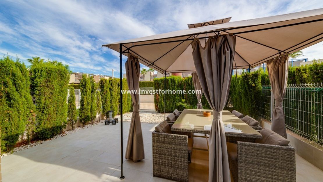 Verkoop - Huis - Torrevieja - Nueva Torrevieja - Aguas Nuevas