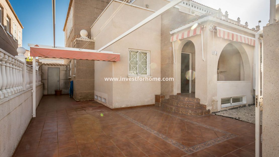 Verkoop - Huis - Torrevieja - Nueva Torrevieja - Aguas Nuevas