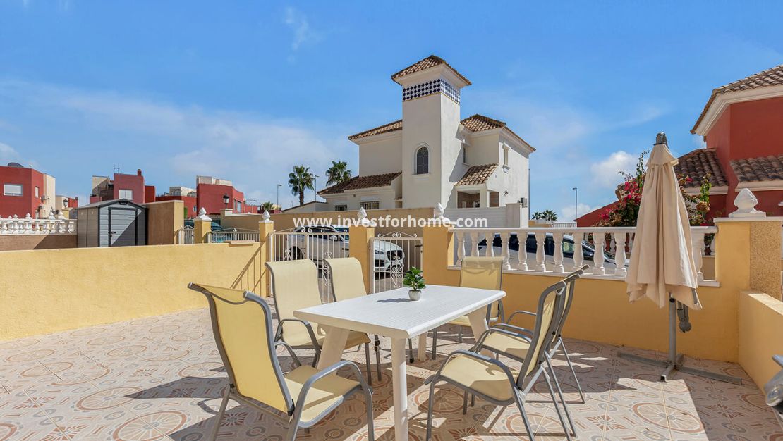 Verkoop - Semi Detached Penthouse - Orihuela Costa - Costa Blanca