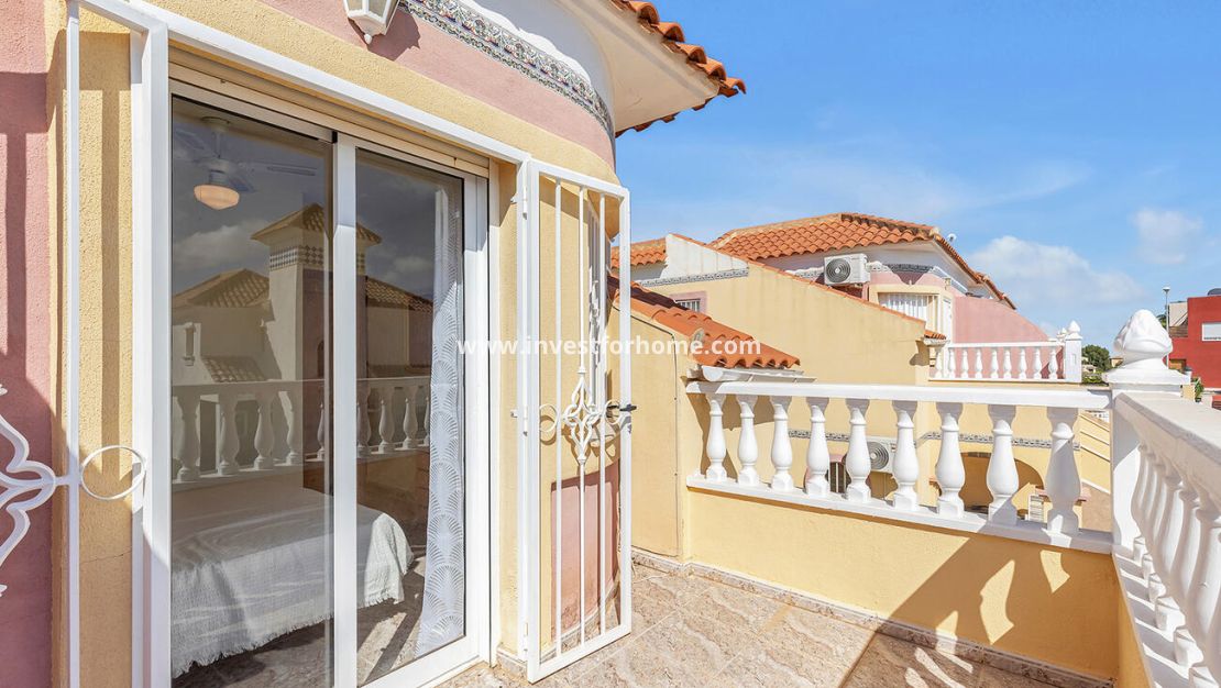 Verkoop - Semi Detached Penthouse - Orihuela Costa - Costa Blanca