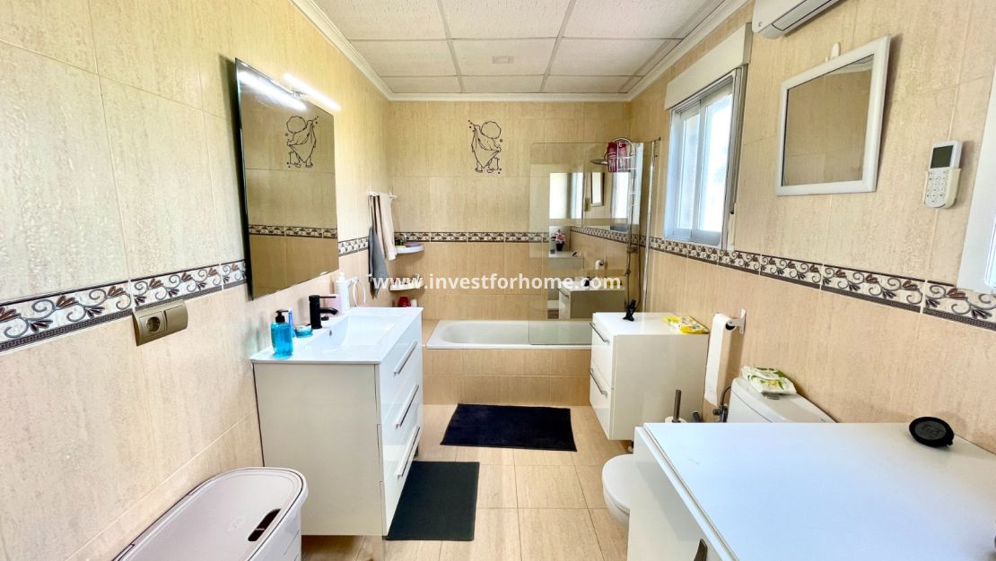 Verkoop - Villa - Catral - Costa Blanca