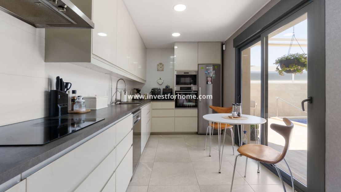 Verkoop - Villa - Daya Nueva - Costa Blanca