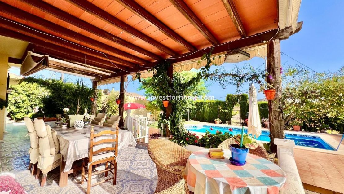 Verkoop - Villa - Daya vieja - Costa Blanca Sur