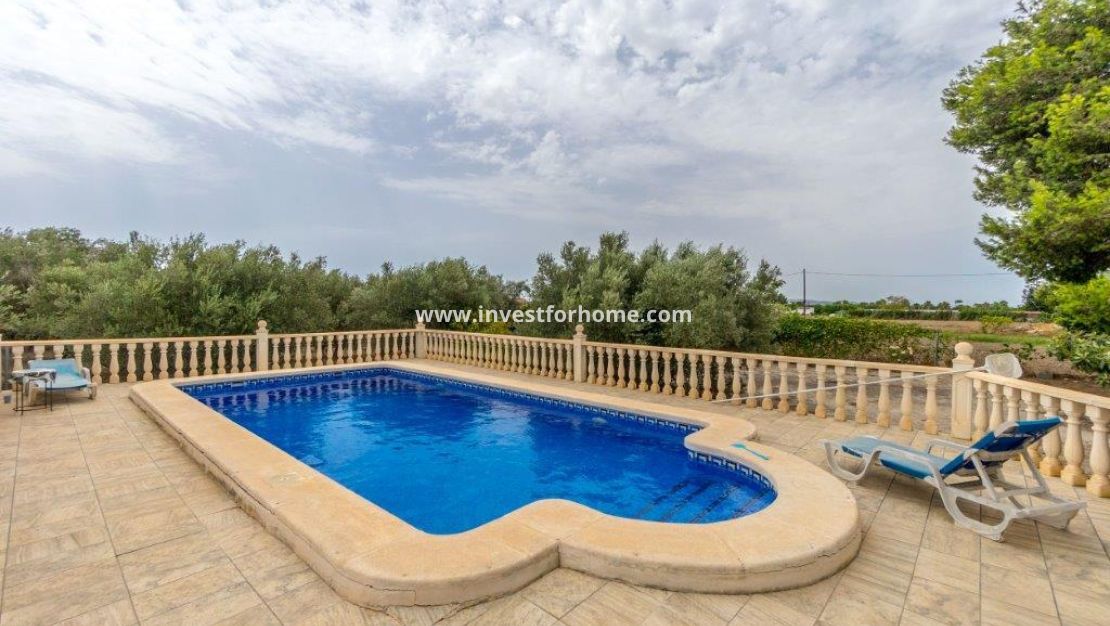 Verkoop - Villa - Dolores - Costa Blanca