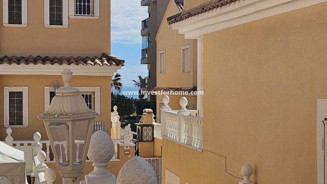 Verkoop - Villa - Guardamar del Segura - Campomar