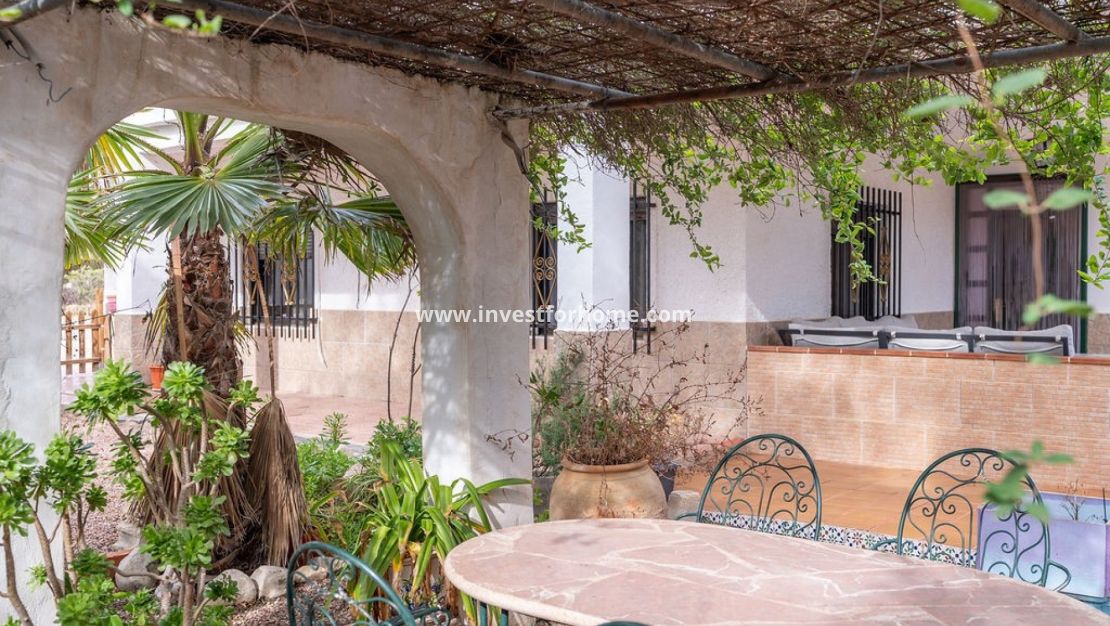 Verkoop - Villa - Hondón de las Nieves - Inland