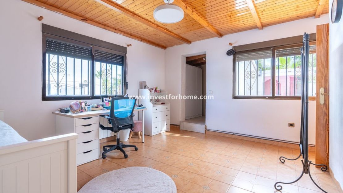 Verkoop - Villa - Hondón de las Nieves - Inland