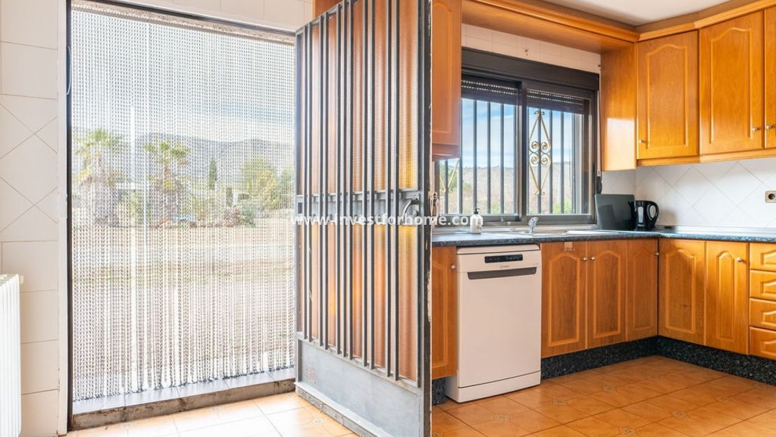 Verkoop - Villa - Hondón de las Nieves - Inland